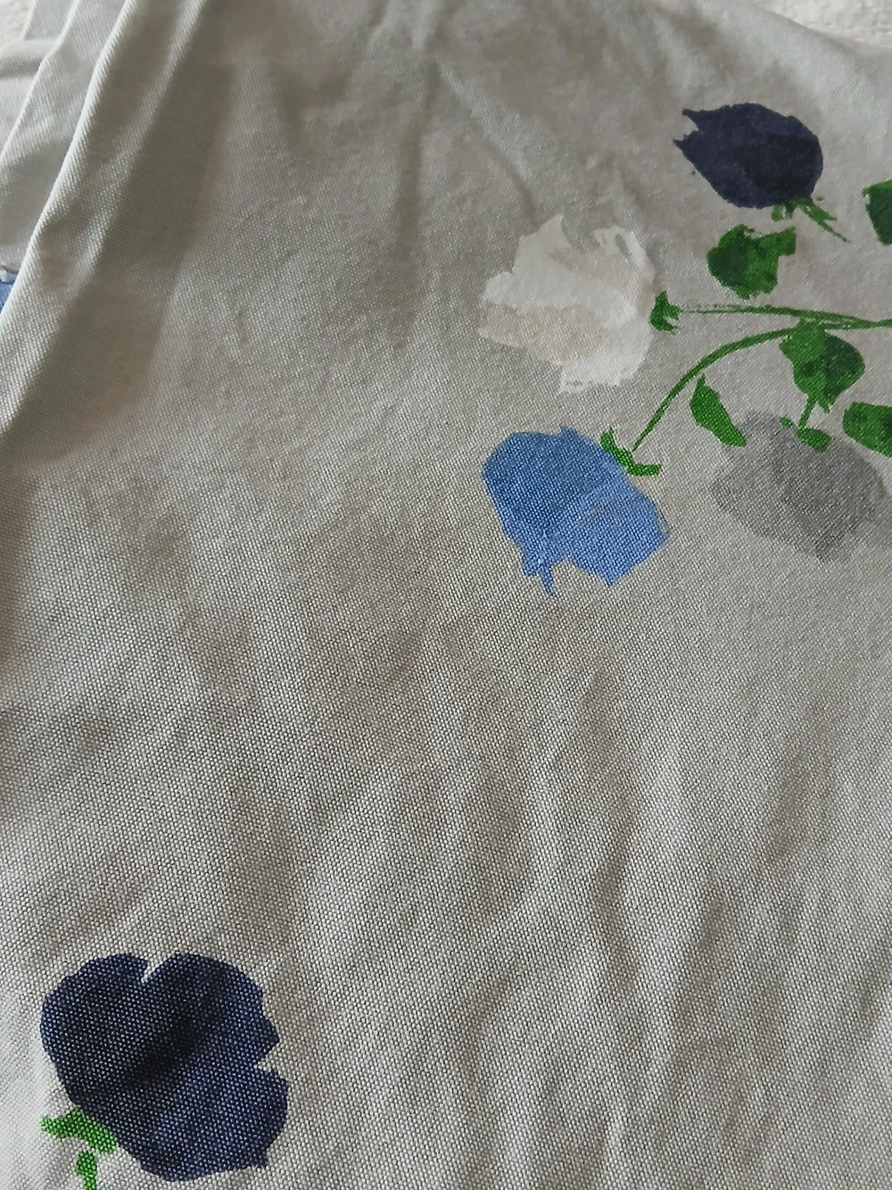 kate spade Grey Fabric Shower Curtain - Floral Print - LIKE NEW